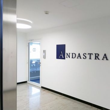 ANDASTRA | Single letters made of acrylic glass